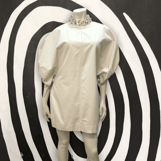 12 Vintage Dresses for Different Silhouettes