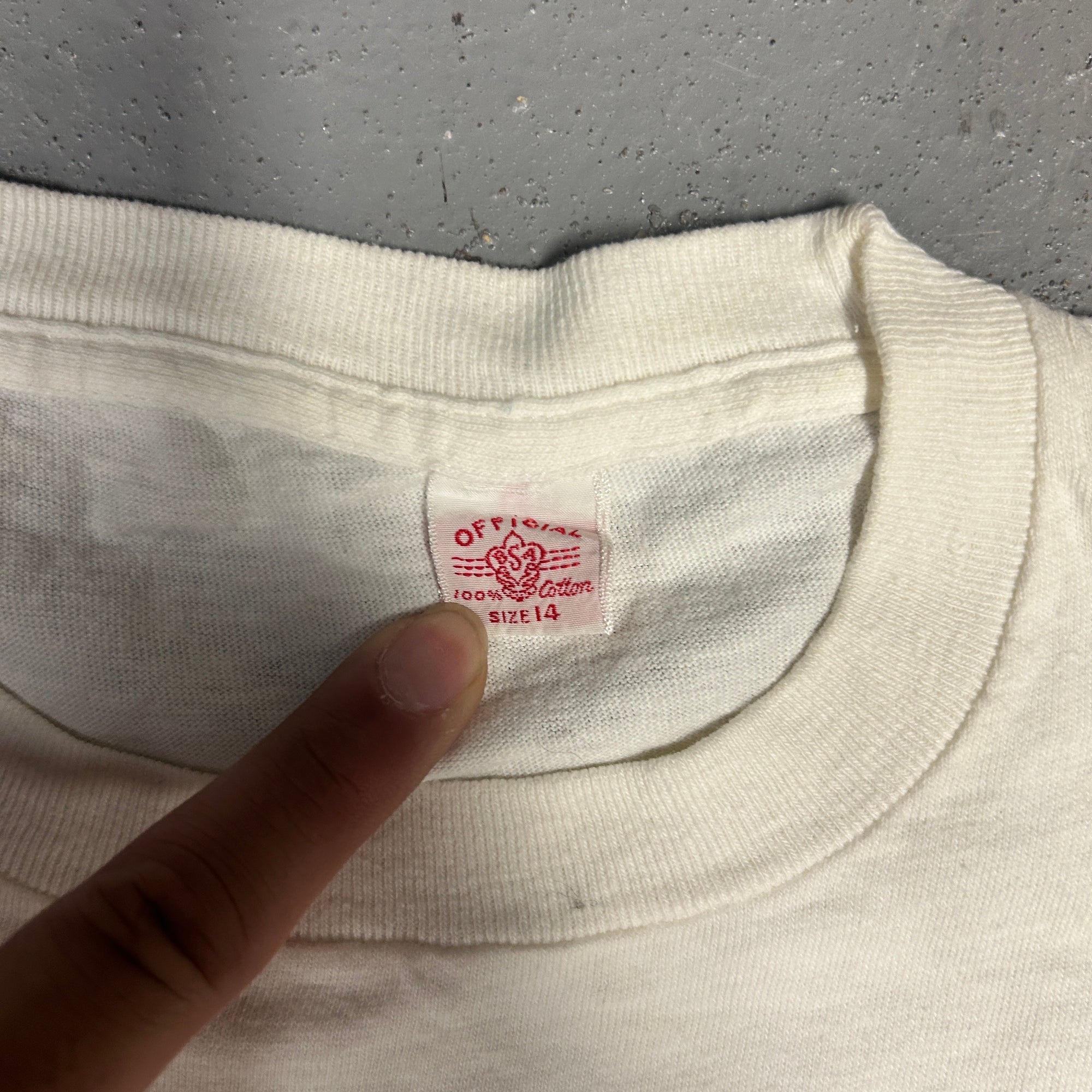 Vintage 1980s Boy Scouts Of America T-Shirt / White Fleur-de-lis Logo / Youth Organization