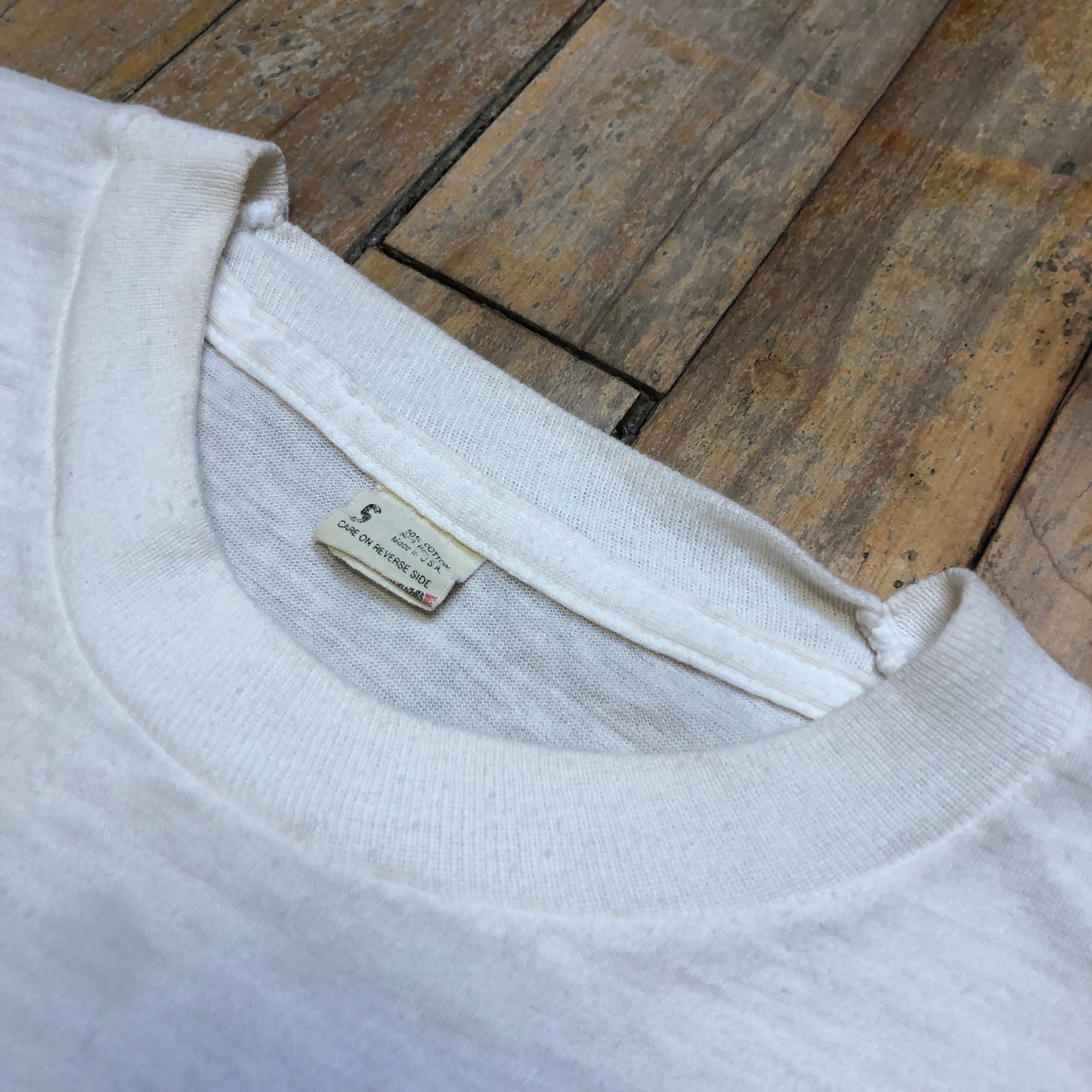 1985 Live Aid Music Festival "This Shirt Saves Lives" Made In USA Single Stitch T-Shirt Size Small T-Shirts Public Butter