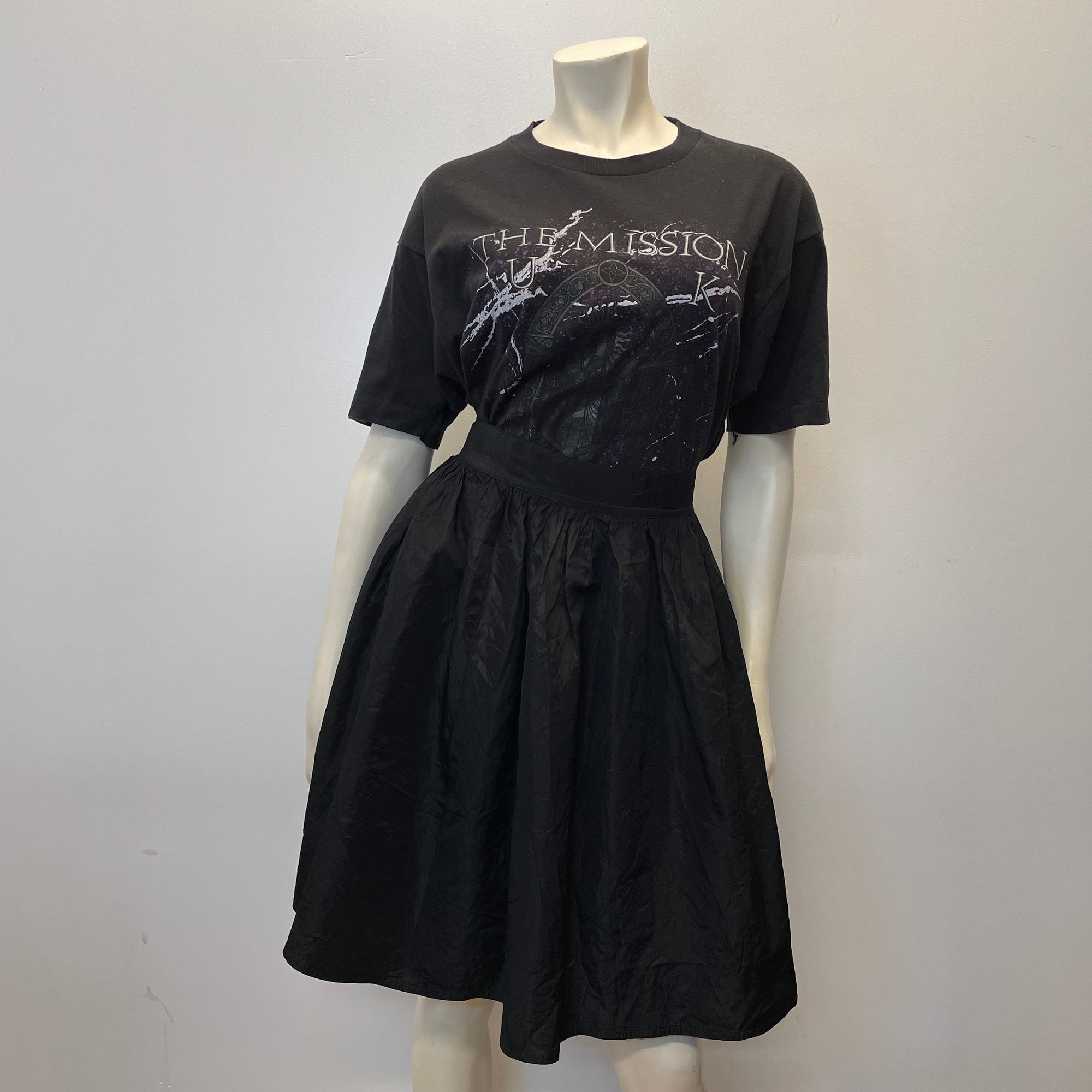 1987 The Mission U.K. "God's Own Medicine" Vintage Single Stitch Made in USA Graphic T-Shirt Size XL T-Shirts Public Butter