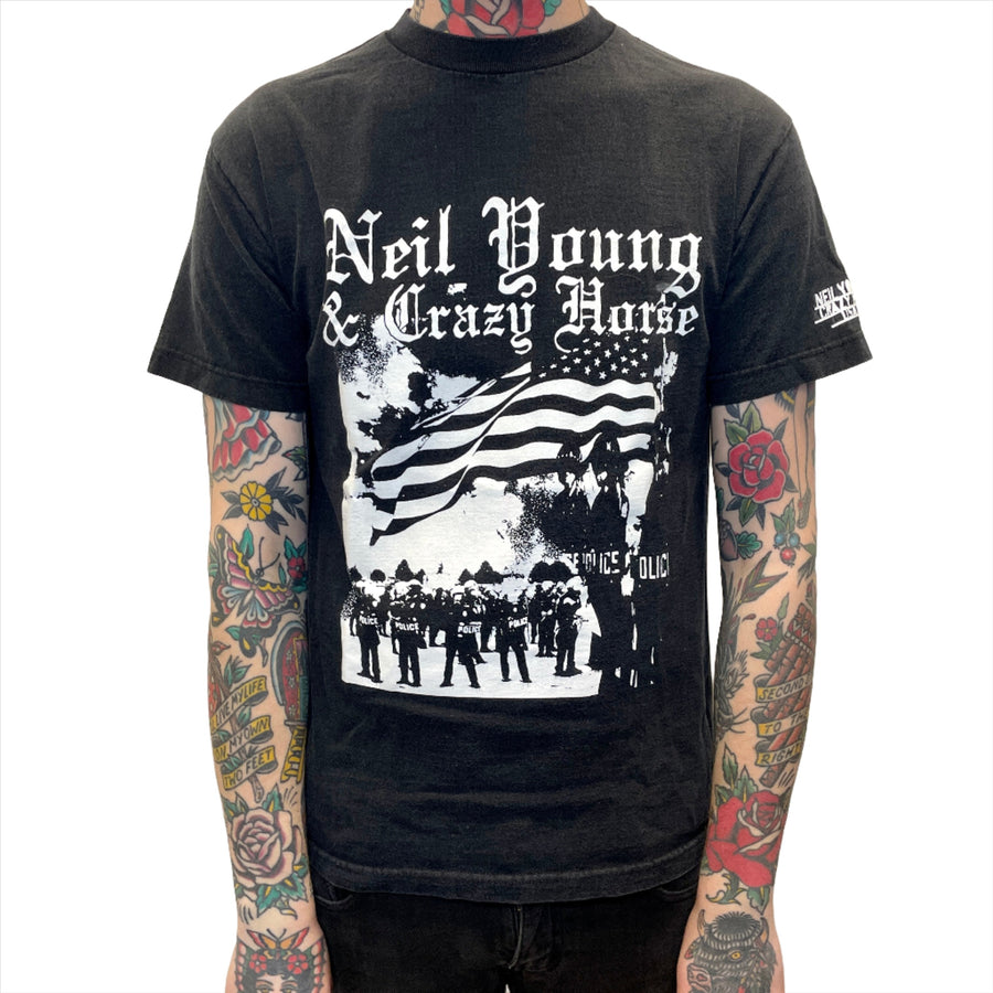 2003 Neil Young & Crazy Horse Vintage Graphic Band T-Shirt Size Medium T-Shirts Public Butter 
