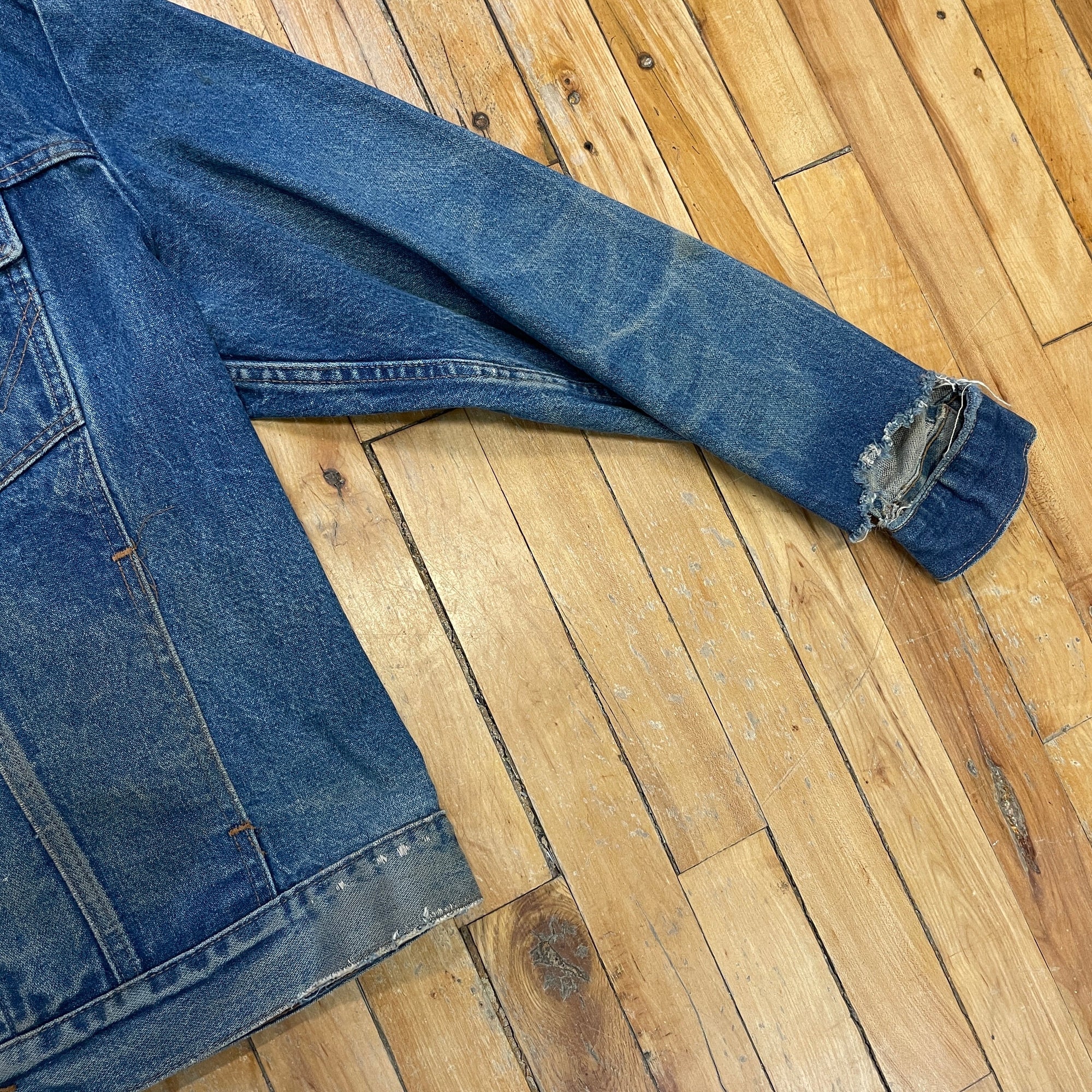 Fabulously Thrashed Vintage Wrangler Trucker Jacket Made in USA Size L Jackets & Coats Black Market Toronto