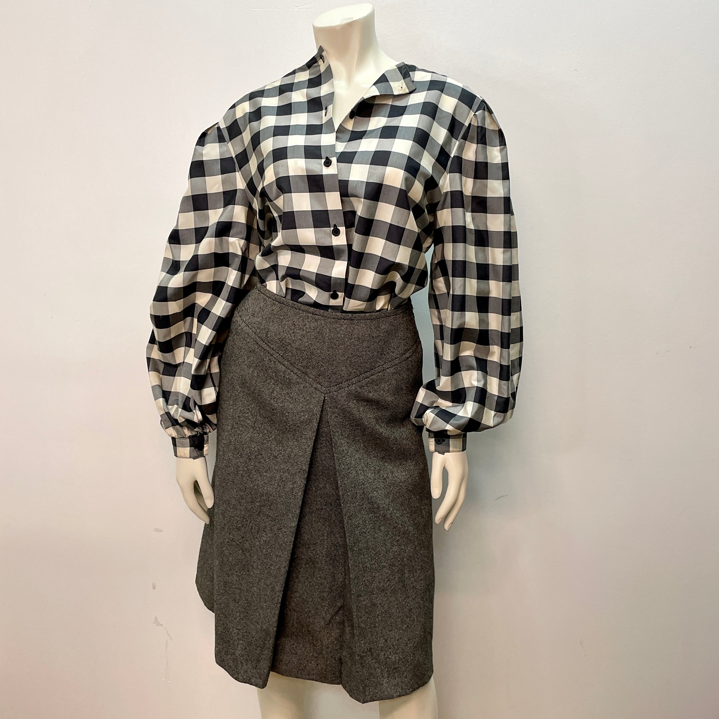 Made In France Vintage Miss Dior Wool Skirt 25 Waist
