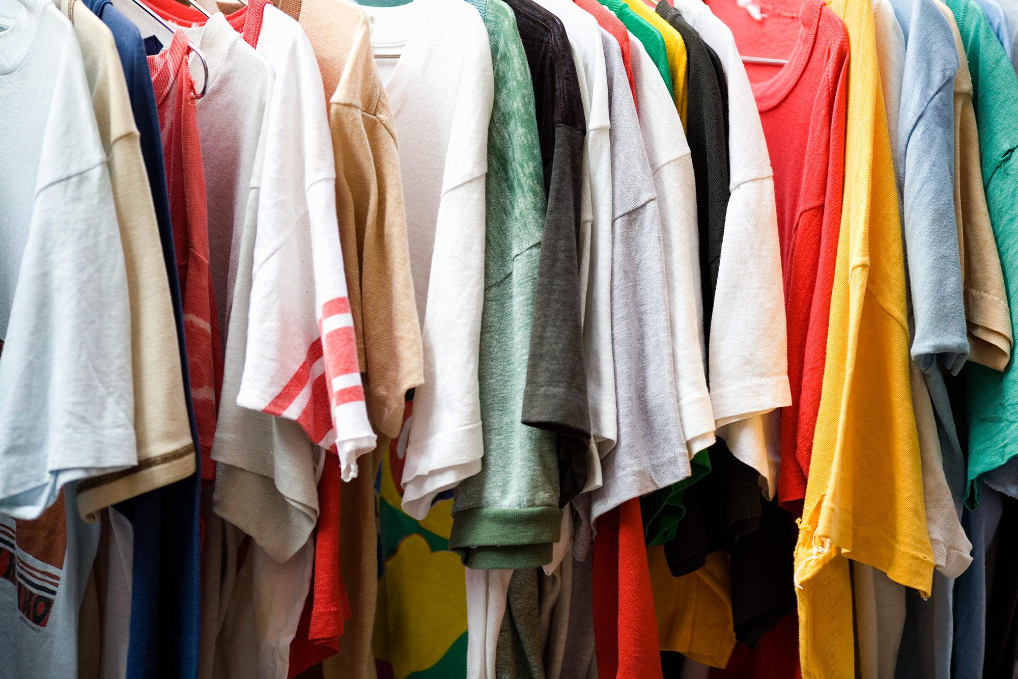 5 Must-Have Vintage T-Shirts for Every Retro Lover