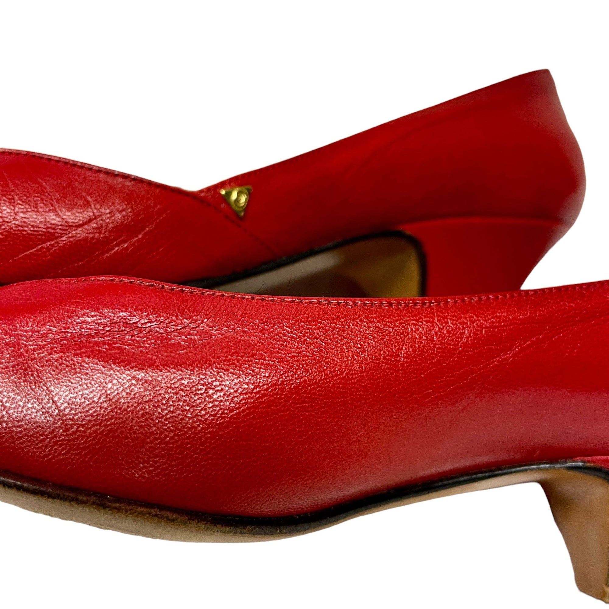 *Gucci Red Pumps Black Market Vintage 