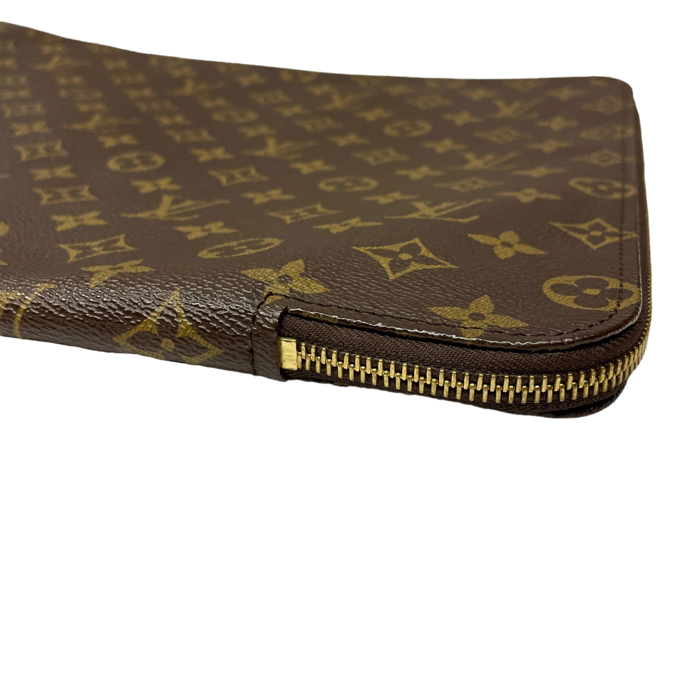 LOUIS VUITTON 90’s vintage pouch Louis Vuitton Vintage Pouch | Artzze