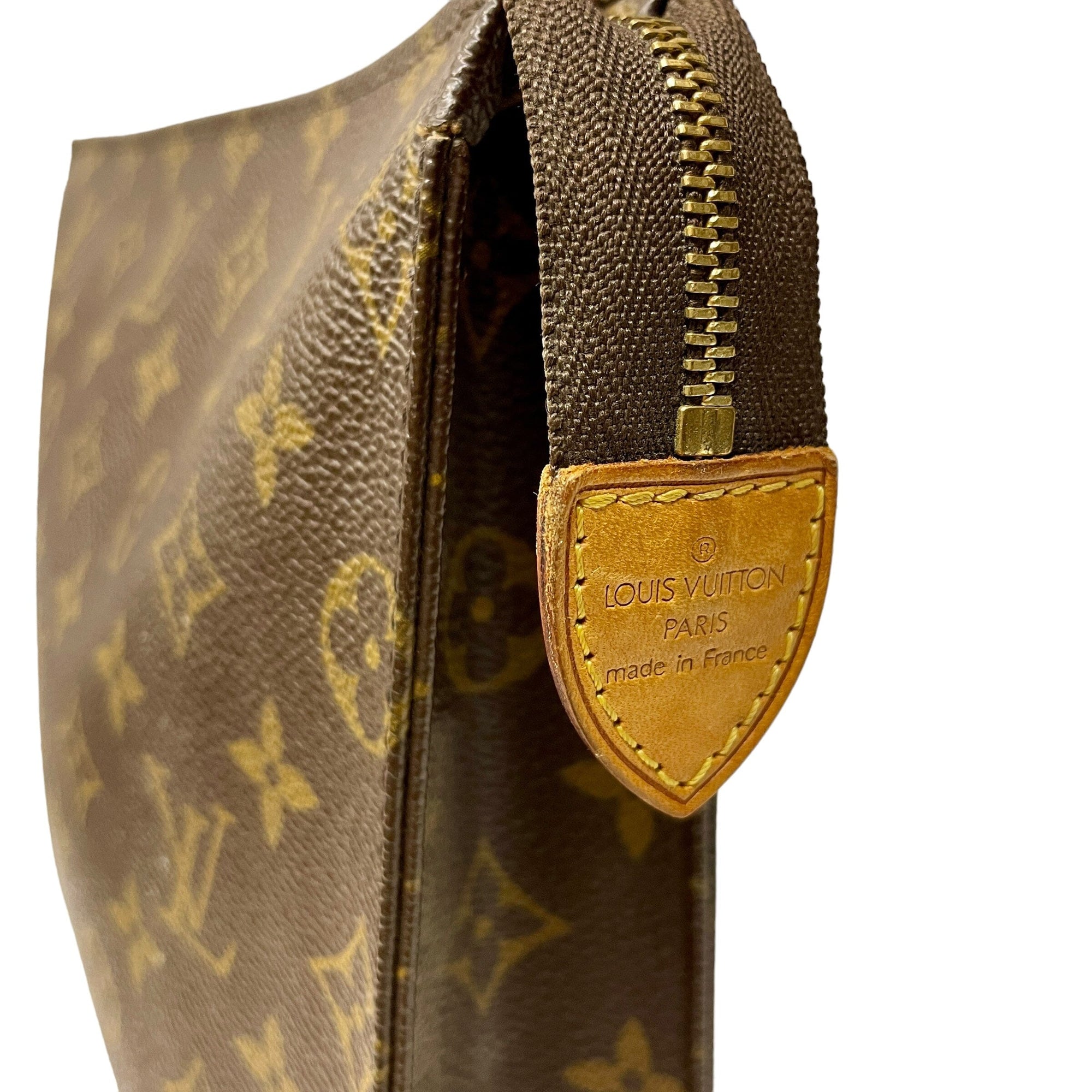 *Louis Vuitton Poche 26 Black Market Vintage 