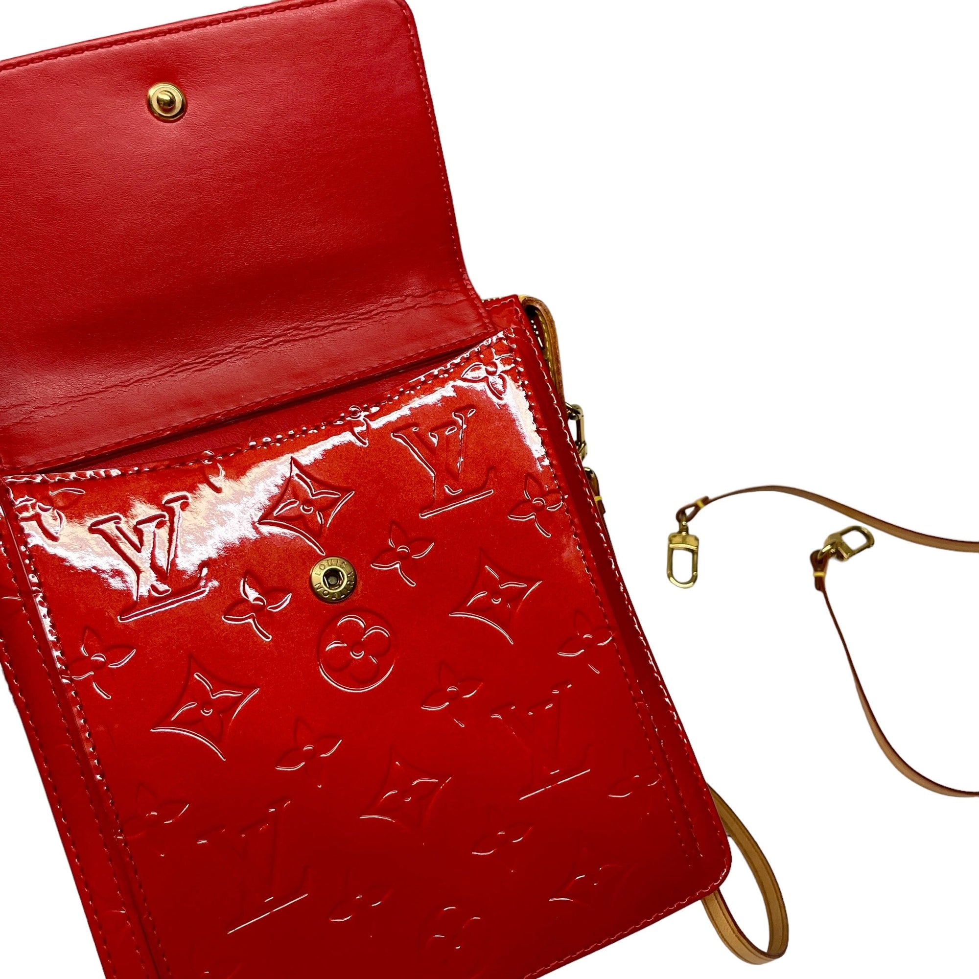 *Louis Vuitton Red Purse Black Market Vintage 