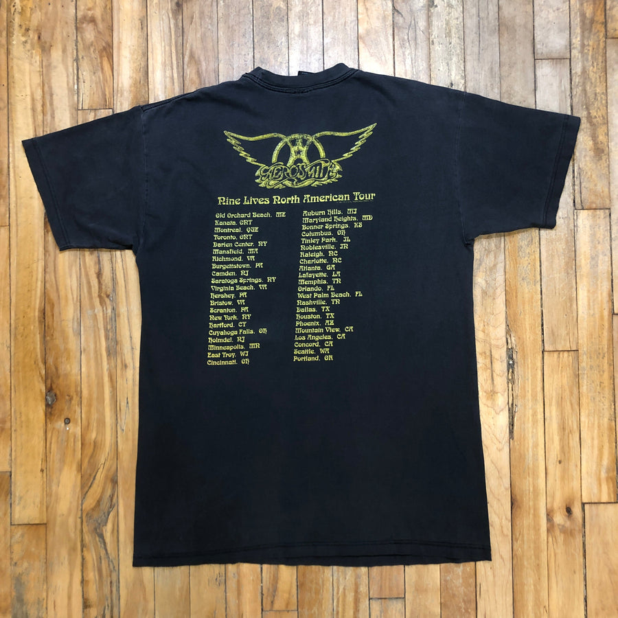 1997 Aerosmith 9 Lives Tour Vintage Graphic T-Shirt Size Large T-Shirts Public Butter 