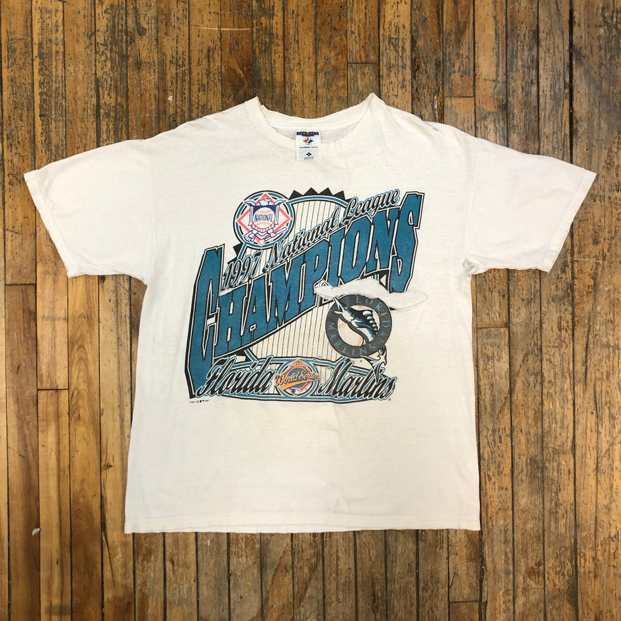 1997 Florida Marlins World Series Champions Vintage Made In USA Thrashed T-Shirt Size Large T-Shirts Black Market Toronto 