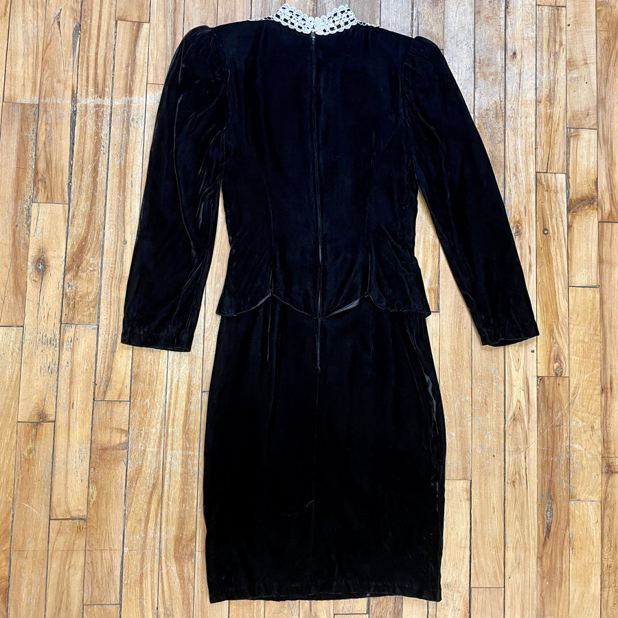 80s Vintage Gunne Sax Black Velvet Dress Made in USA with Regal Lace Detailing Size XS Tops Black Market Toronto 