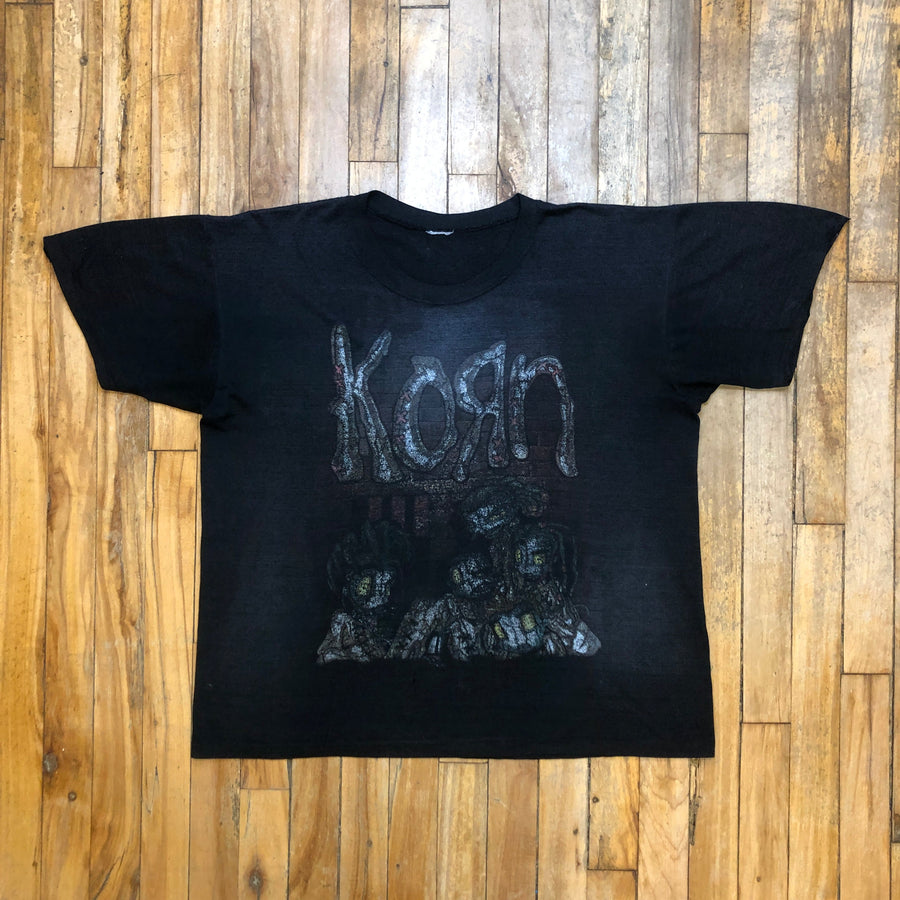 90s Korn Issues Alternative Album Cover T-Shirt Size Large T-Shirts Public Butter 