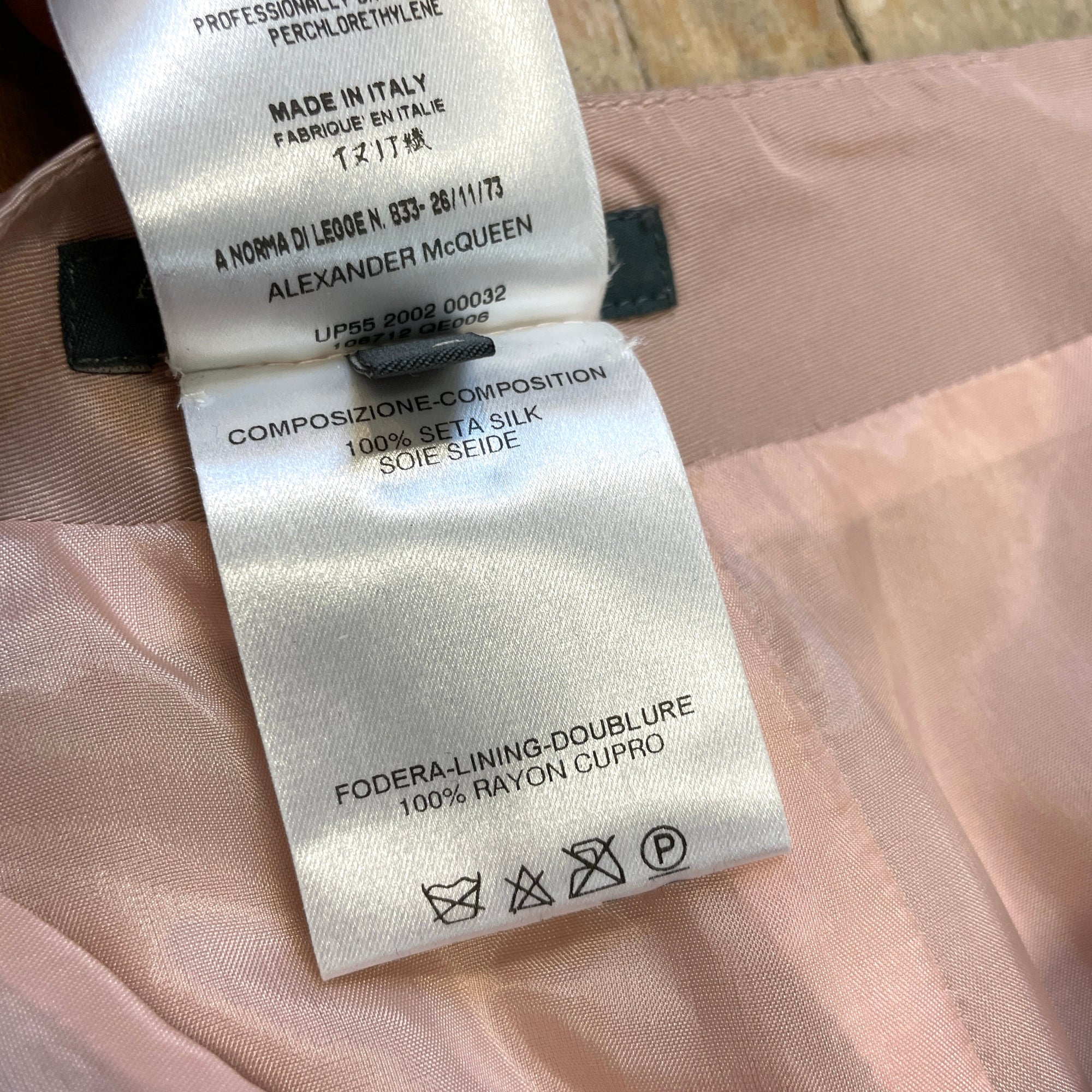 Alexander McQueen Vintage Designer Blush Pink Silk Skirt Made in Italy Size 29&quot; Bottoms Public Butter 