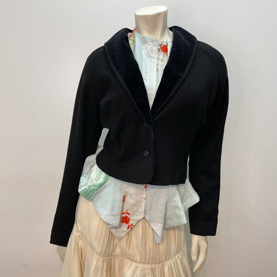 Beautiful Vintage Christian Dior Cropped Blazer with Velvet Collar Size M Jackets & Coats Public Butter 