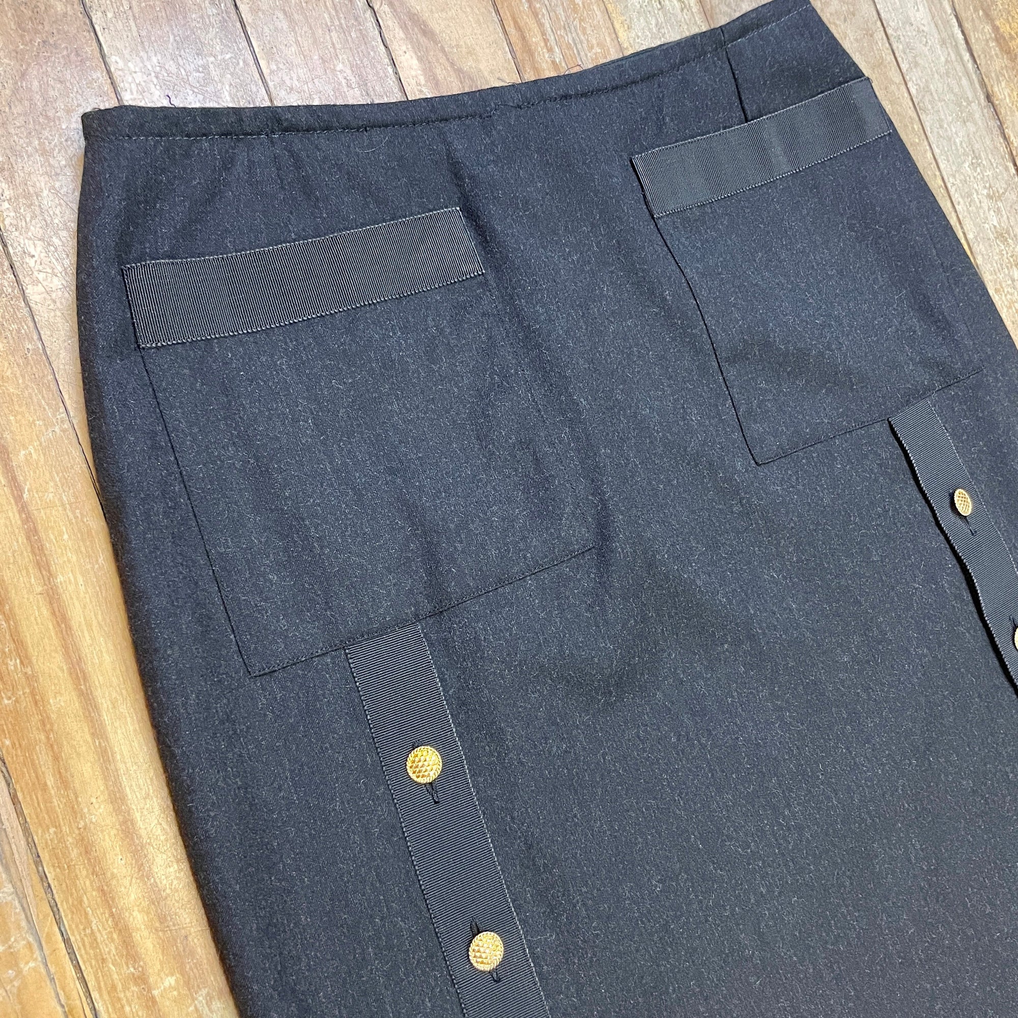 Chanel Paris Designer Vintage Mini-Skirt With Golden Button Accents 28&quot; Waist Tops Black Market Toronto 