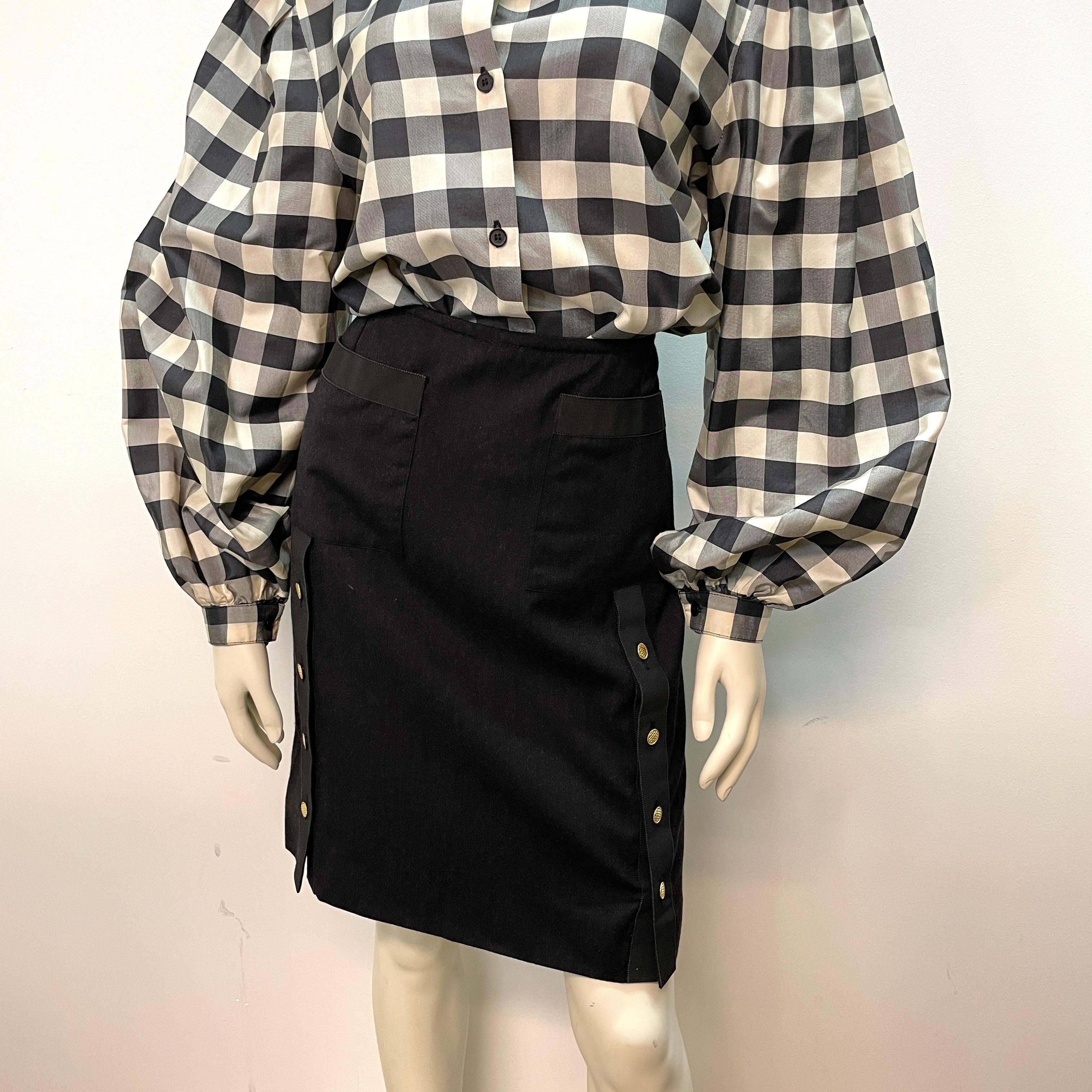 Chanel Paris Designer Vintage Charcoal Grey Skirt With Chanel Paris Designer Vintage Charcoal Grey Skirt With