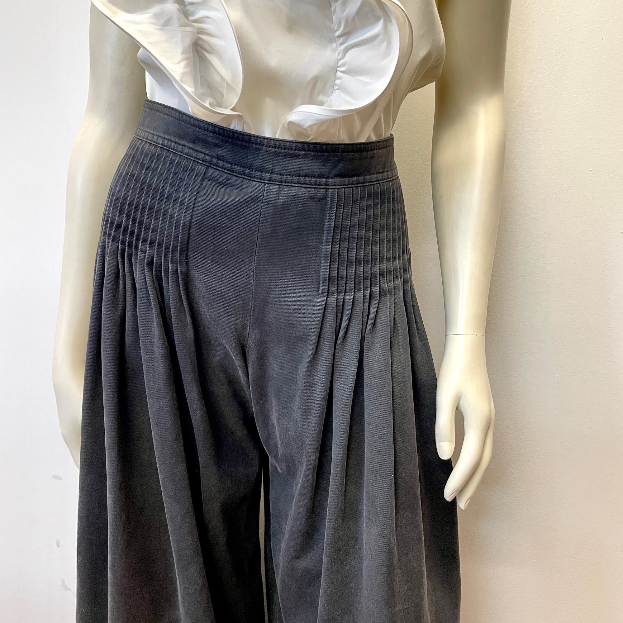@Chanel Vintage Designer Denim Trousers Made in France Size Tops Public Butter 