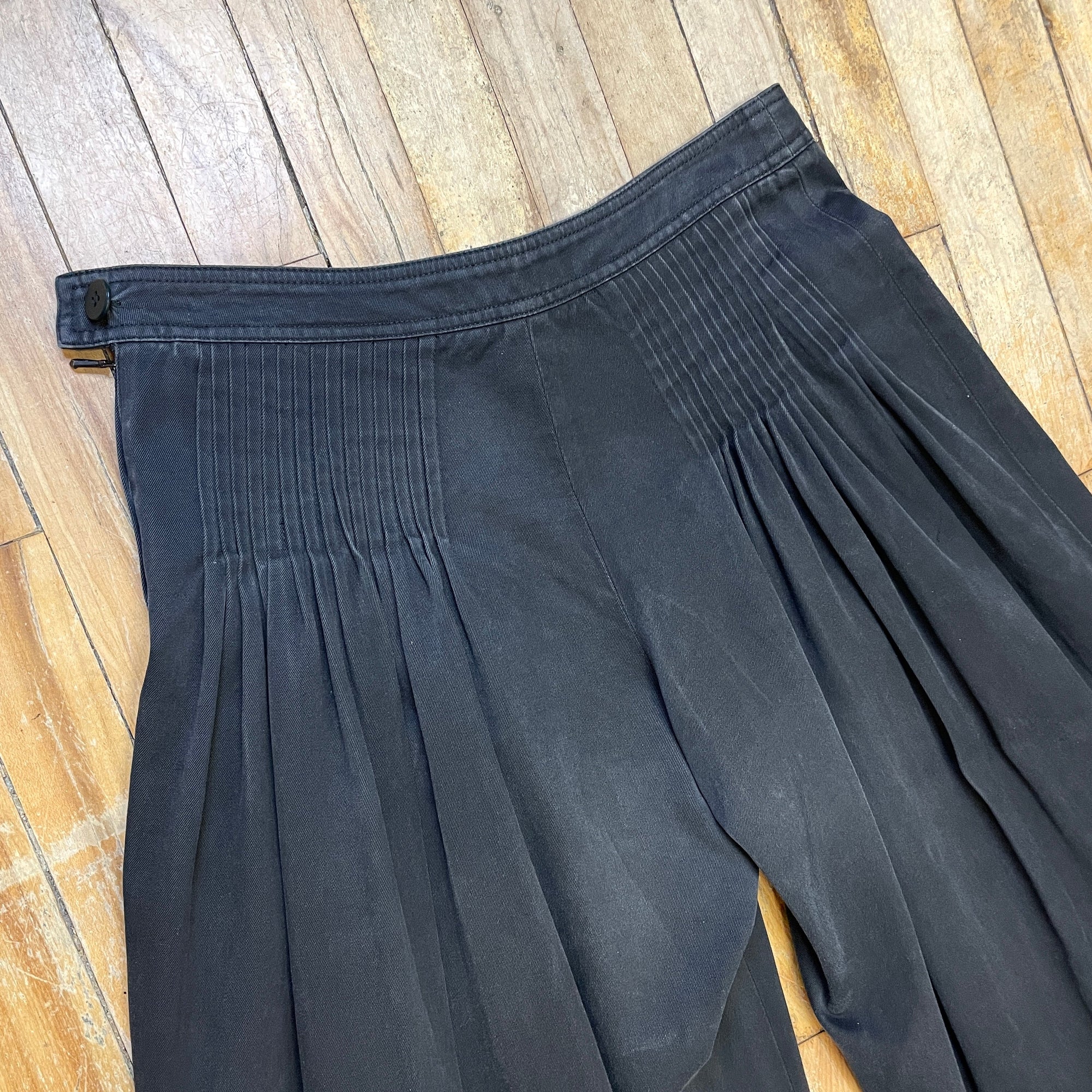 @Chanel Vintage Designer Denim Trousers Made in France Size Tops Public Butter 
