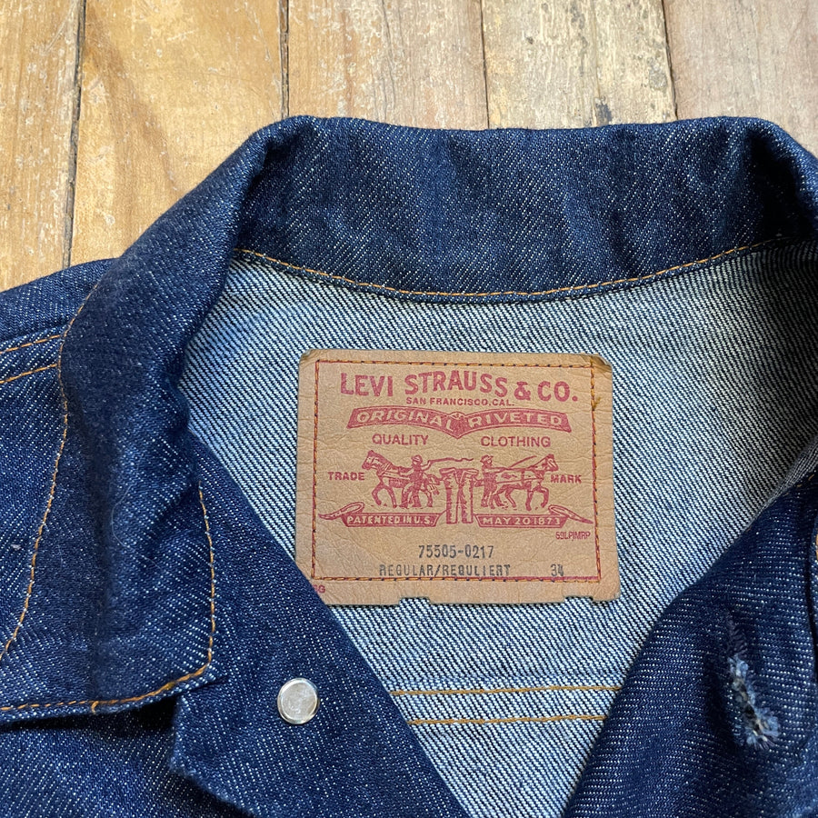 Wow 1970s Levi Strauss Women's Cotton-poly Faux Denim Trucker Snap Jacket,  White Tab, Red Lettering, 36 Bust, Near Pristine Condition -  Norway