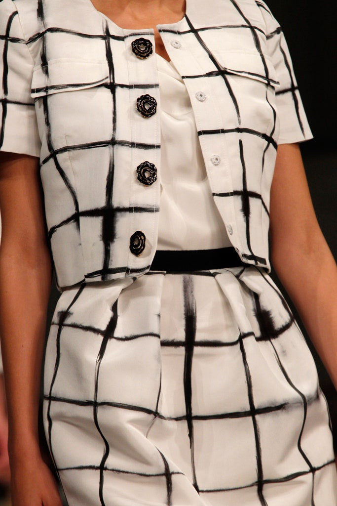 Oscar de la Renta Spring '11 Vintage Designer Cropped Silk Jacket with Fashion Buttons Size M Tops Public Butter 