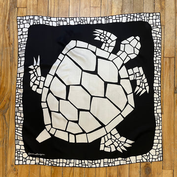 Pauline Trigere Designer Graphic Turtle Motif Vintage Silk Square Scarf 30