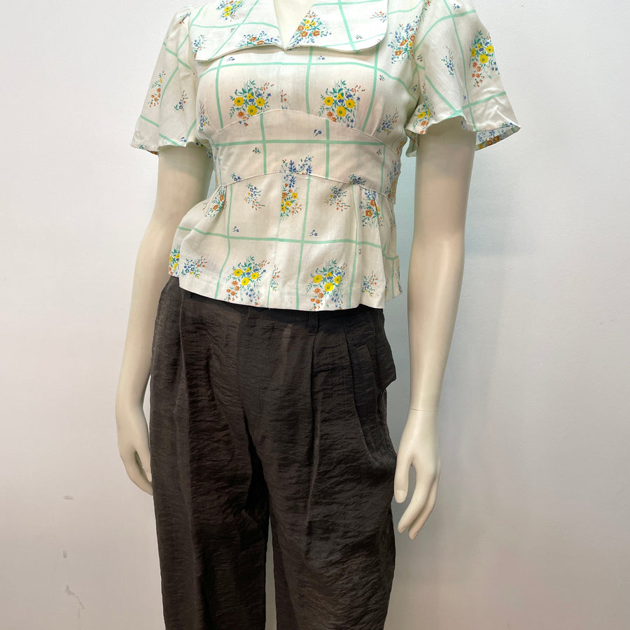 Precious Vintage Mint and Floral Blouse with Oversized Collar and Empire Waist Size S Tops Black Market Toronto 