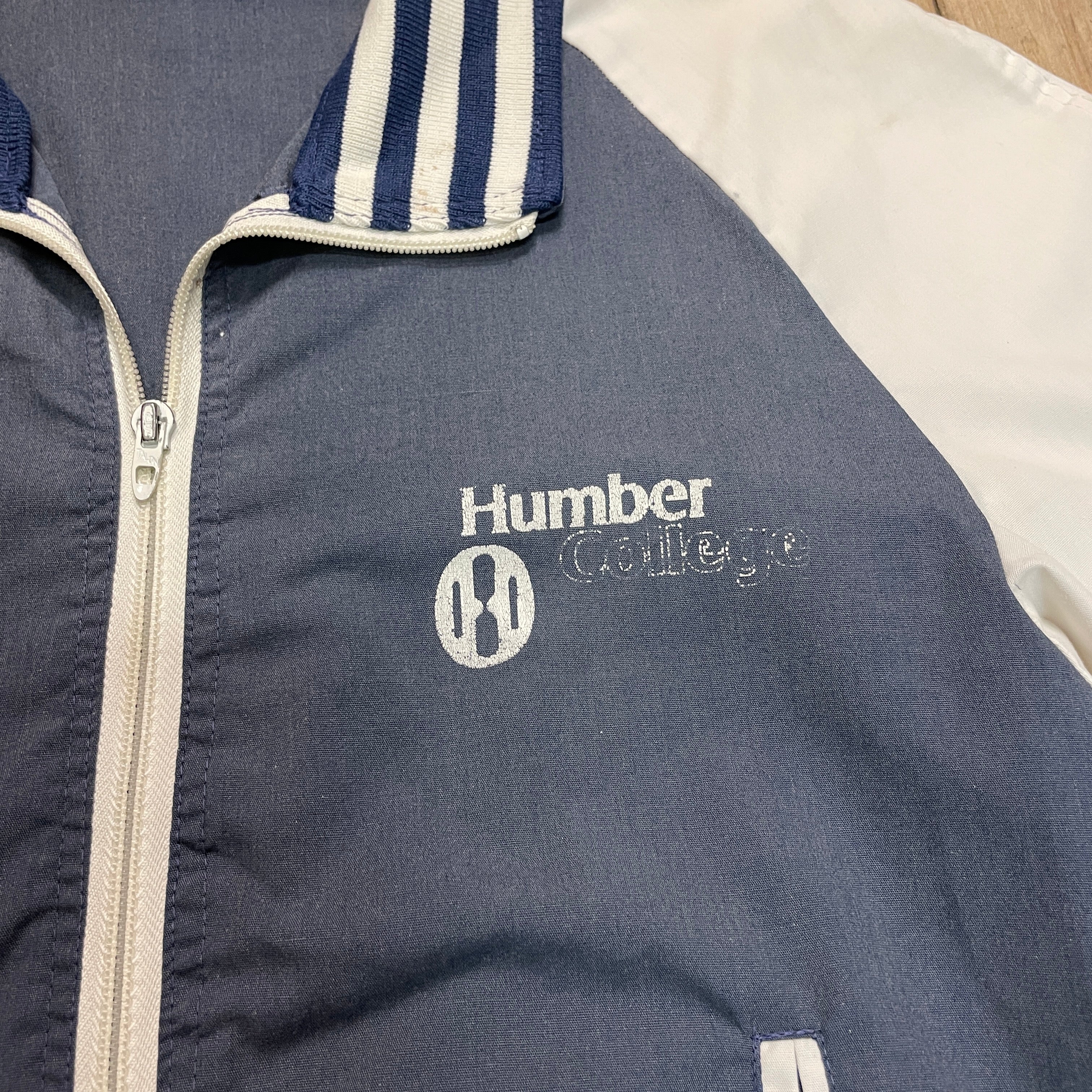 Vintage 70s/80s Humber College Retro Windbreaker with Talon