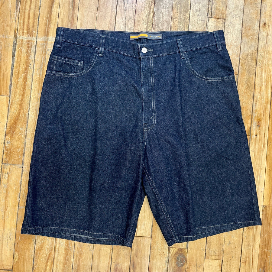 Vintage 90s Loose Fit Dark Wash SilverTab Levi's Shorts 42