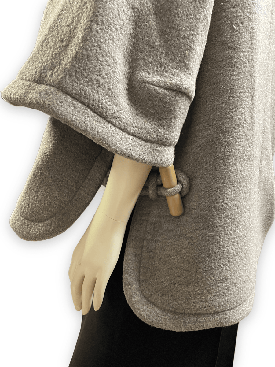Vintage Chloe Designer Grey Capelet with Toggles Size L Jackets & Coats Public Butter 